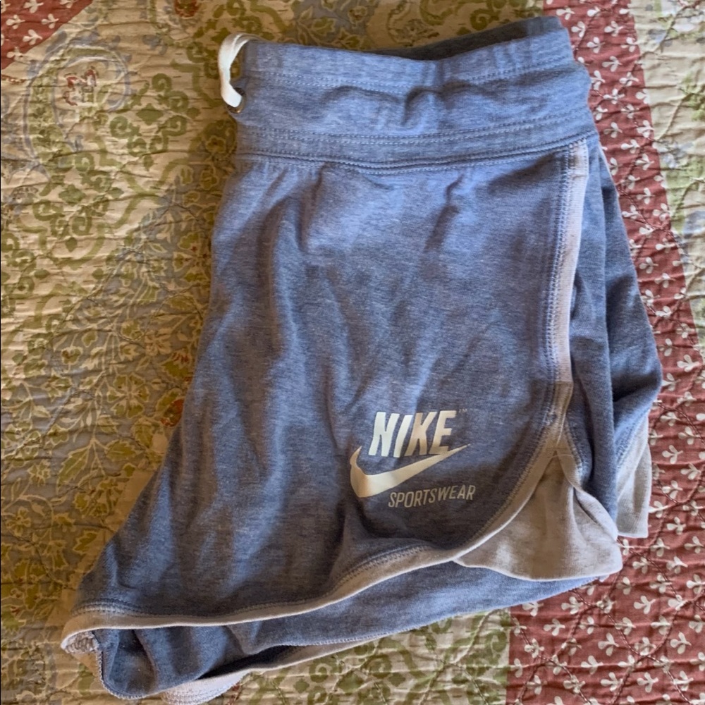 Nike women’s shorts
